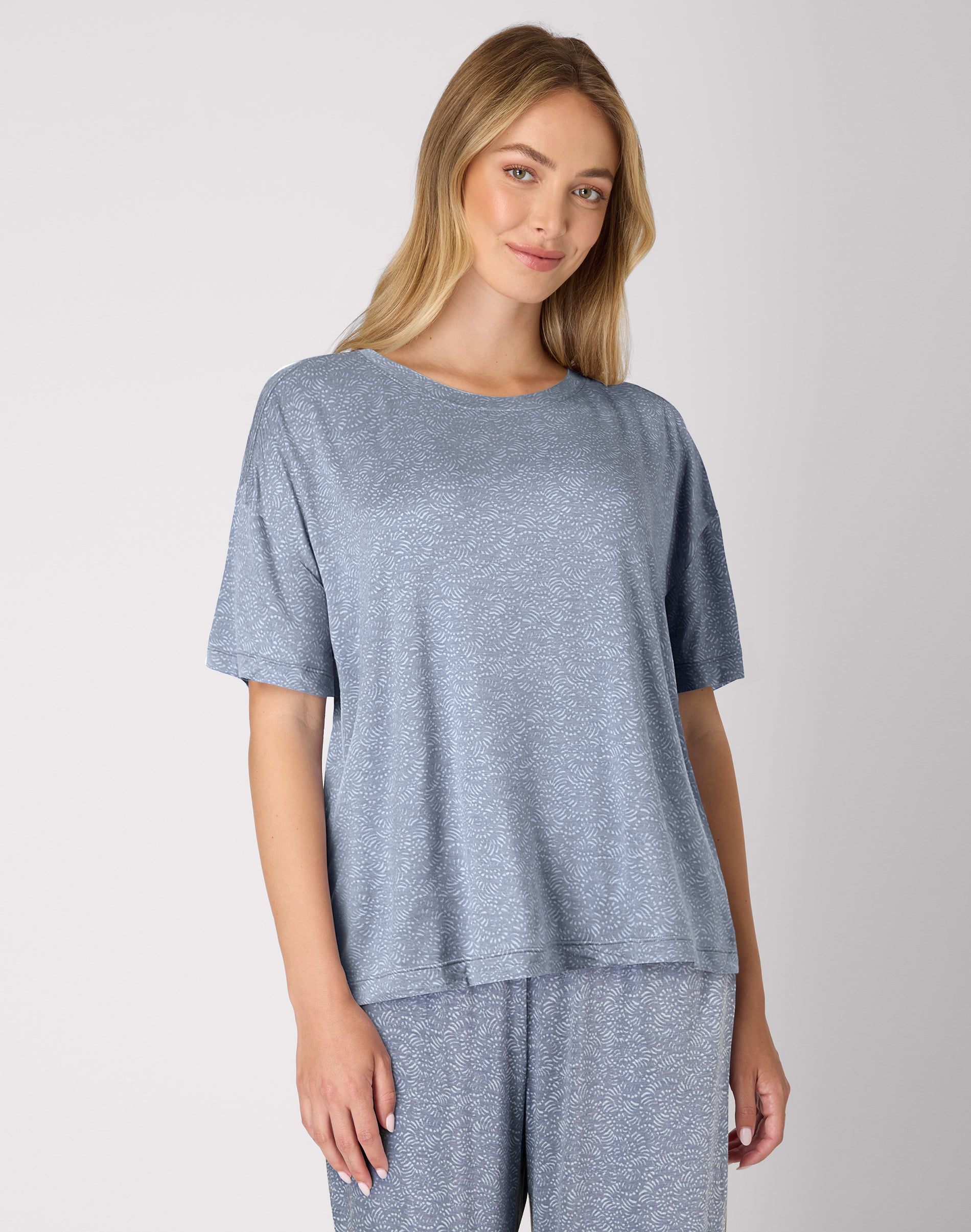 Bali Breathe Sleepwear Short Sleeve T-Shirt Afterglow Silver Satin Print M Women's