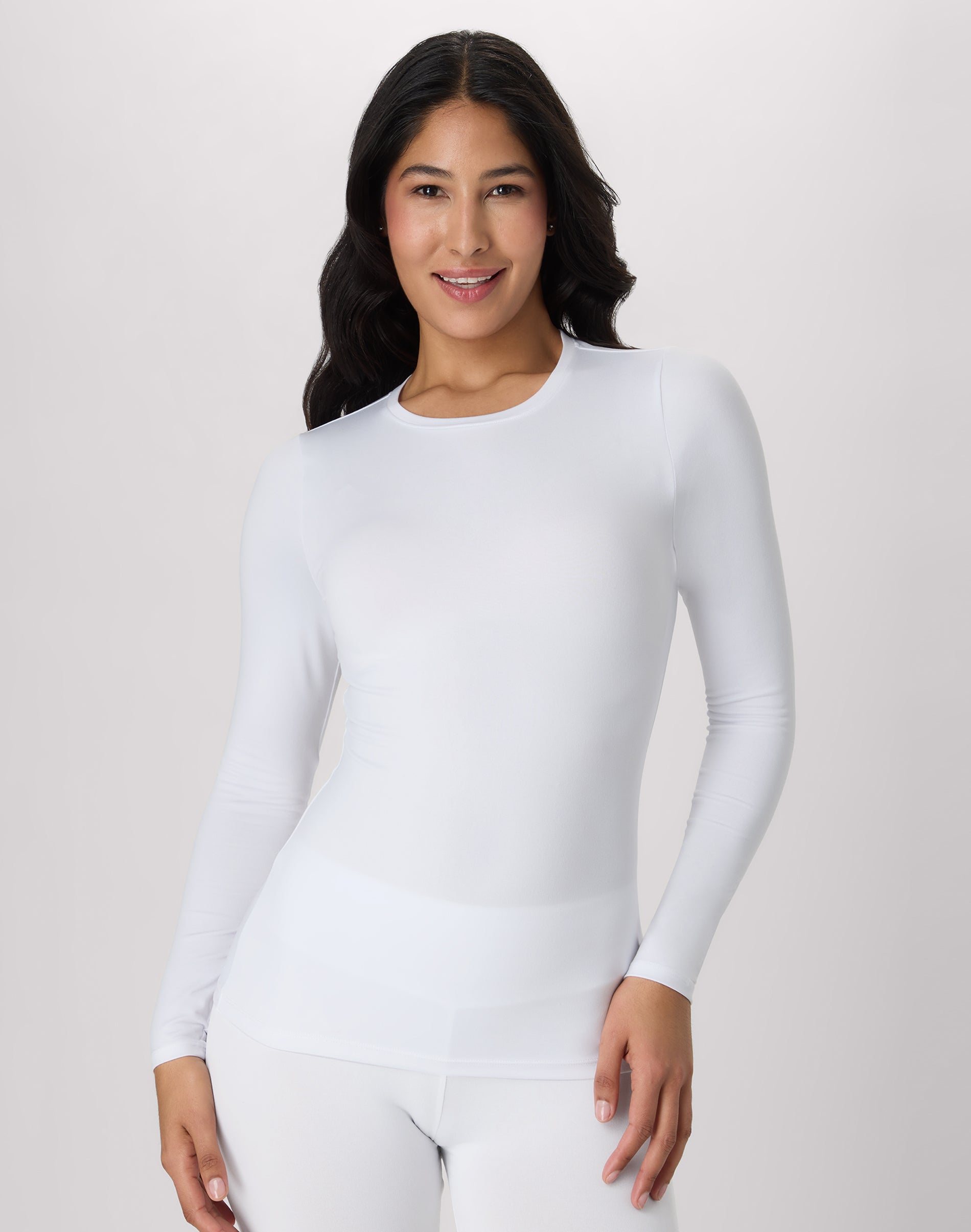 Hanes Women's Long-Sleeve Baselayer Tee, Crewneck White M
