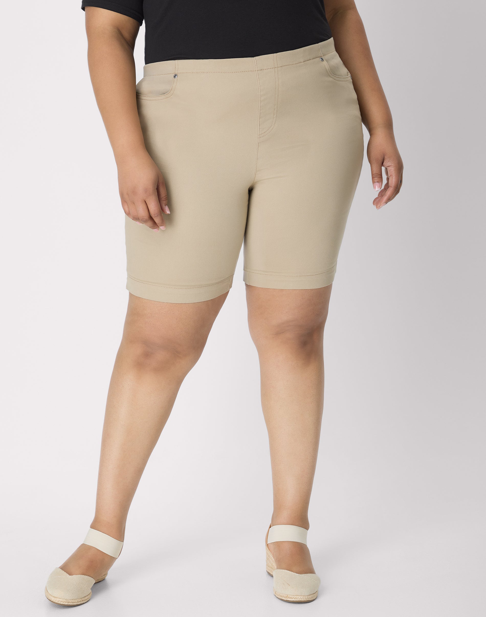 Hanes Just My Size Women's Pull-On Shorts with Pockets - 9" (Plus ) Brownstone 3X