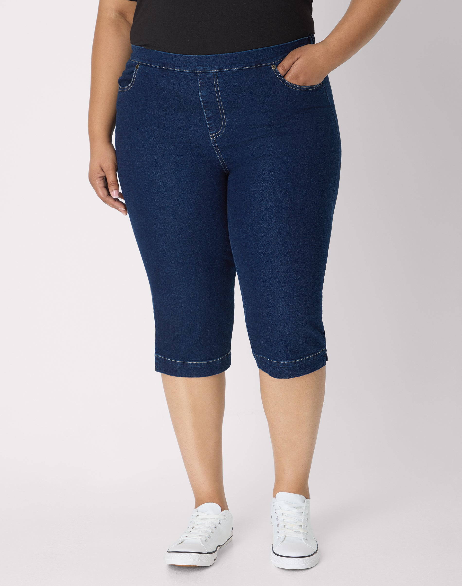 Hanes Just My Size Women's Pull-On Capri Pants - Straight Fit - Elastic Waistband & Pockets, 17" (Plus ) Dark Indigo 0X