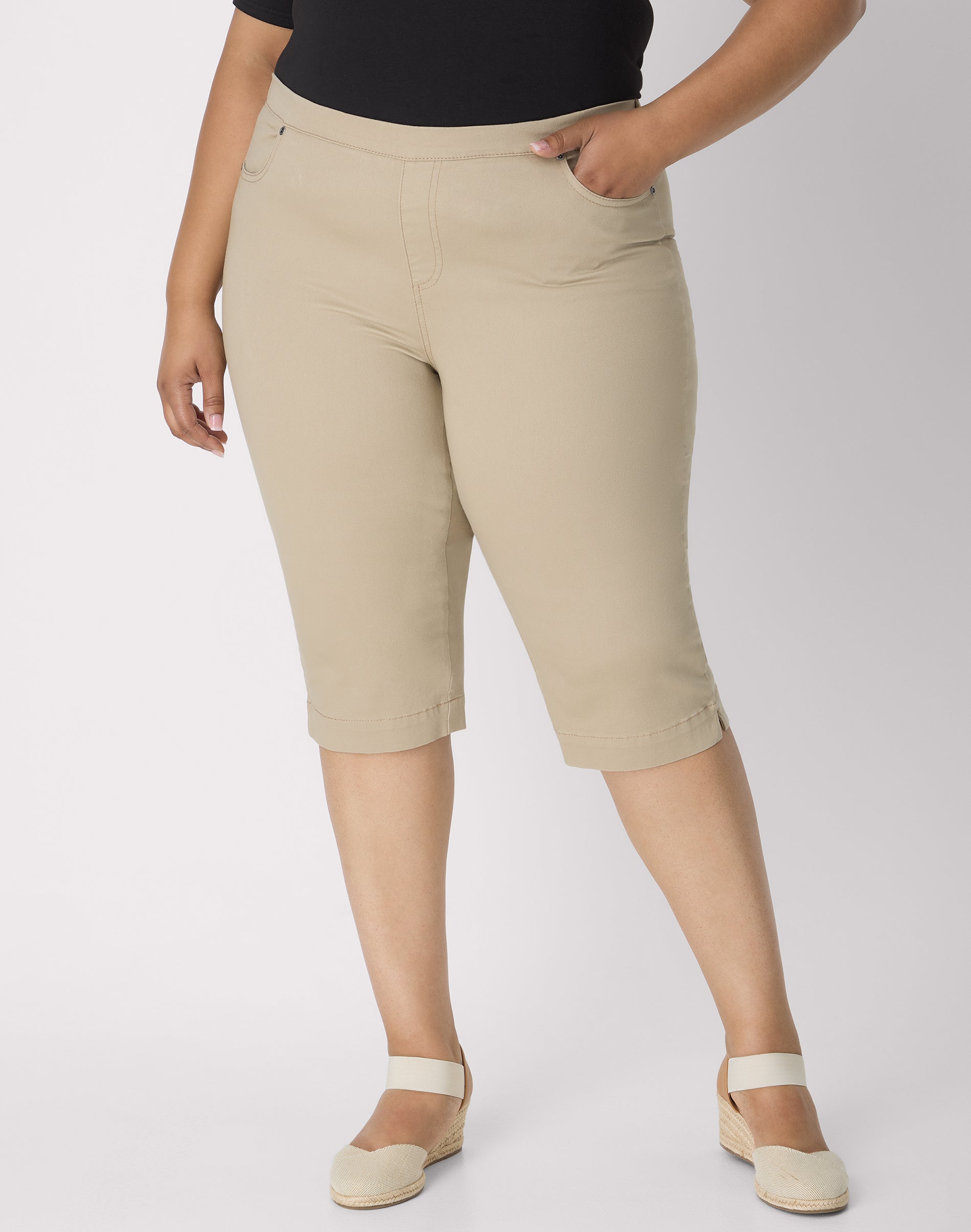 Hanes Just My Size Women's Pull-On Capri Pants - Straight Fit - Elastic Waistband & Pockets, 17" (Plus ) Brownstone 2X